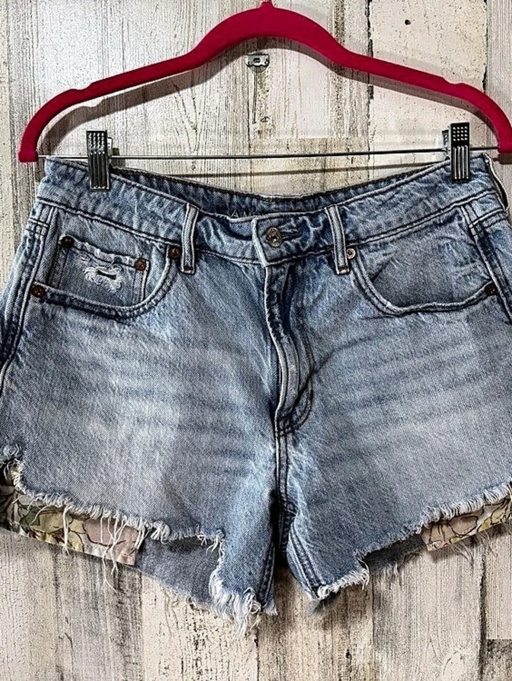American Eagle Tom Girl Jean Short Floral Pockets Distressed Jean Shorts Blue